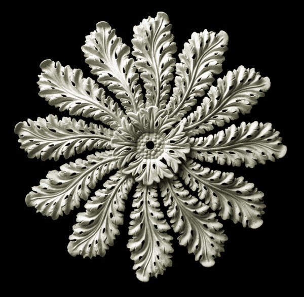 Centre Piece: Small Excelsior Leaf